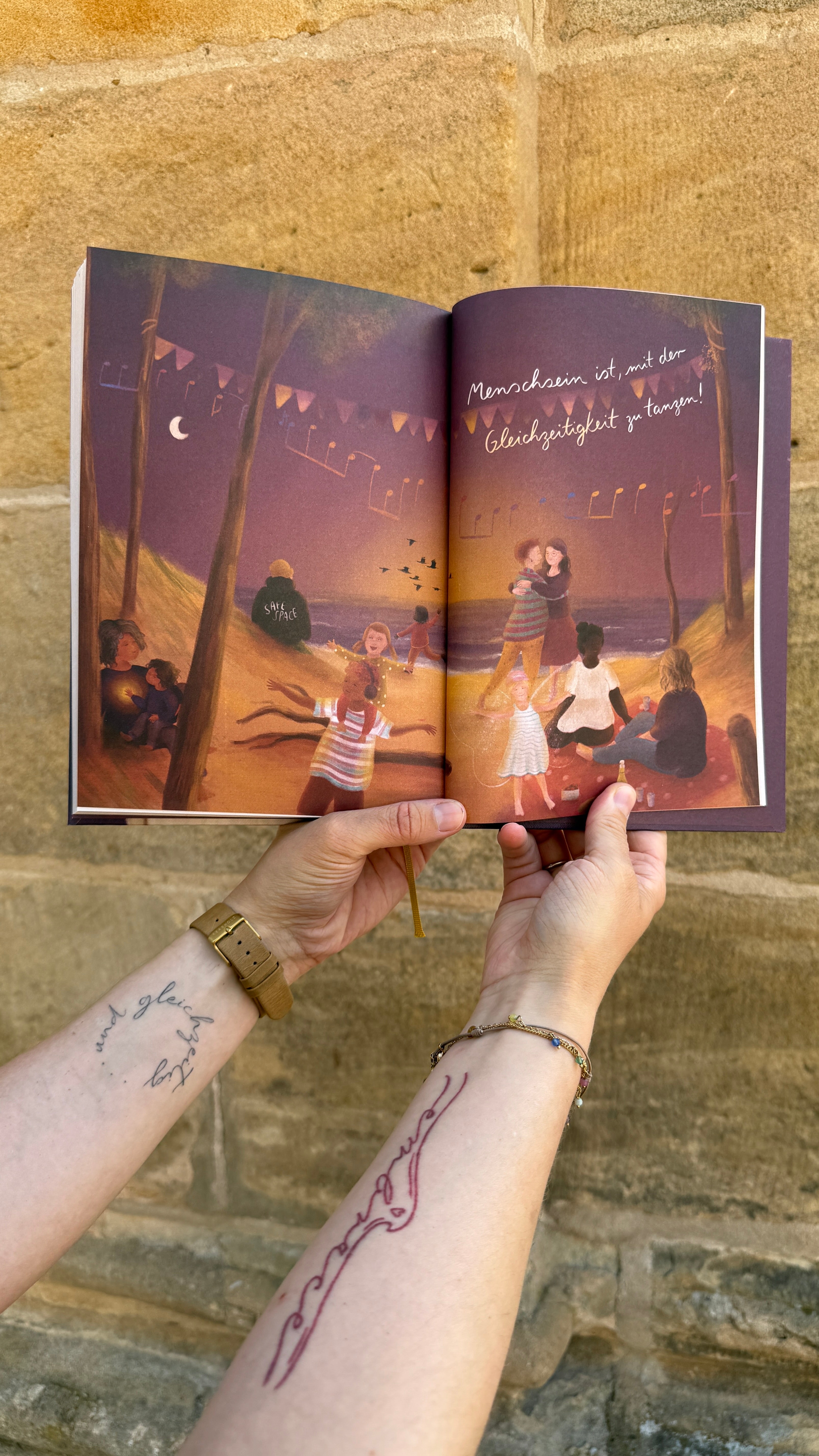 Buch „und gleichzeitig“ | Eine Liebeserklärung an zwei Worte, die das ganze Leben umspannen.