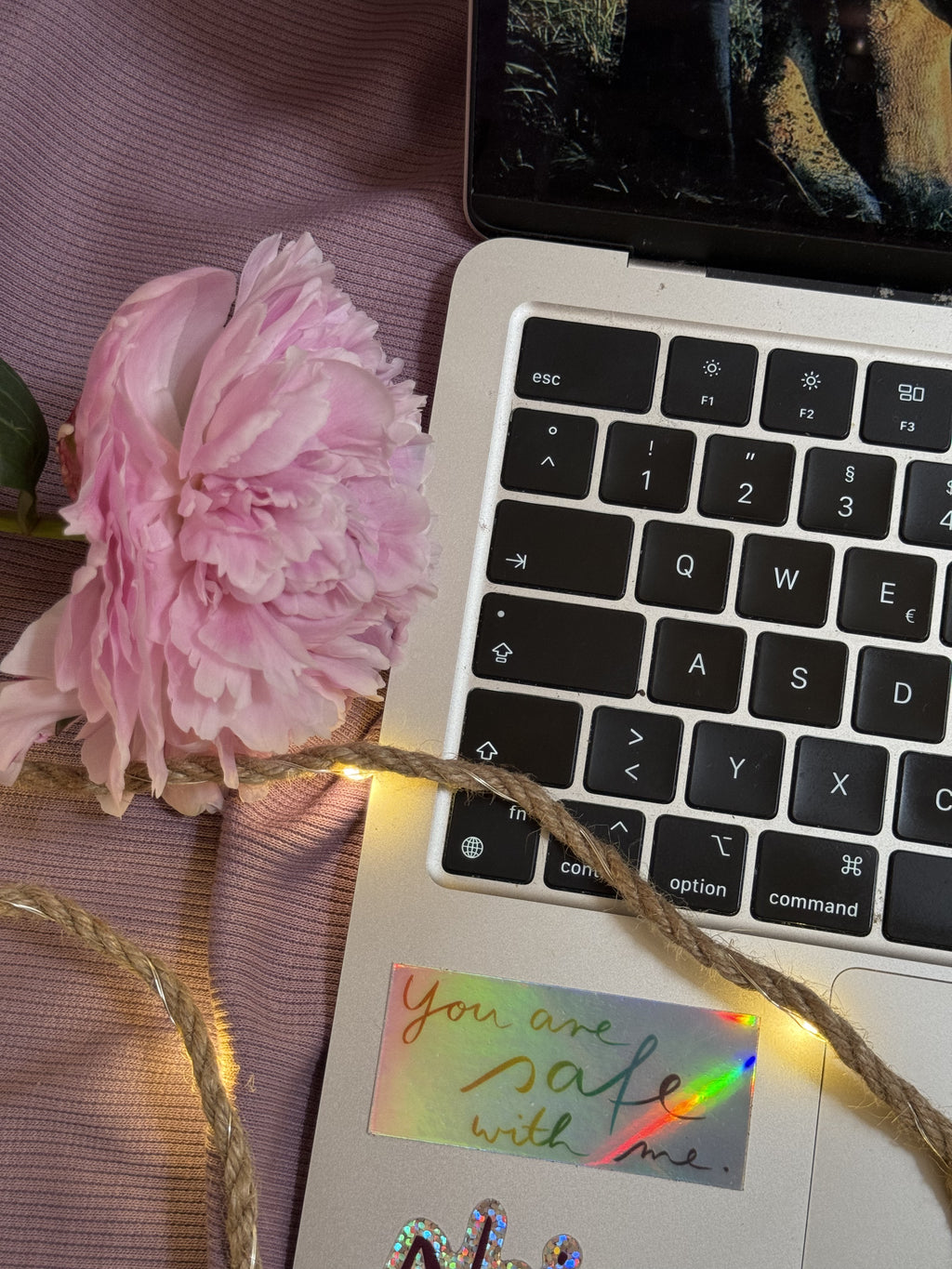 Sticker „you are safe with me“ | aufgeklebte Sichtbarkeit für sichere Räume