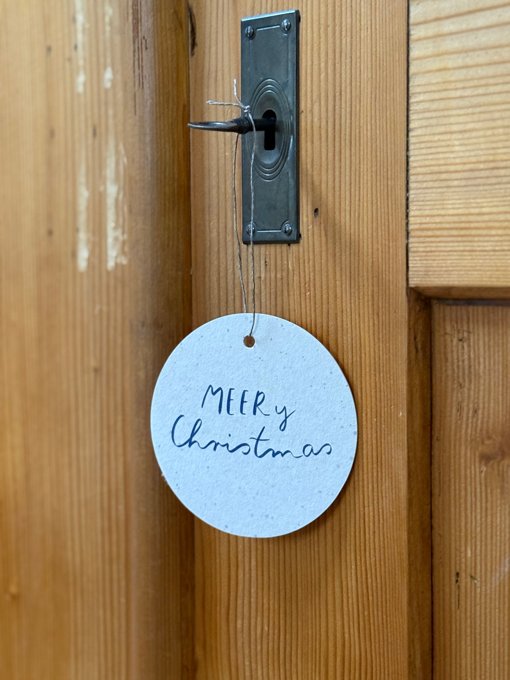 Baumanhänger „Weihnachtswal“ | Für Weihnachtsbäume, Geschenke und alle anderen Orte, an denen du MEERy Christmas sagen möchtest.