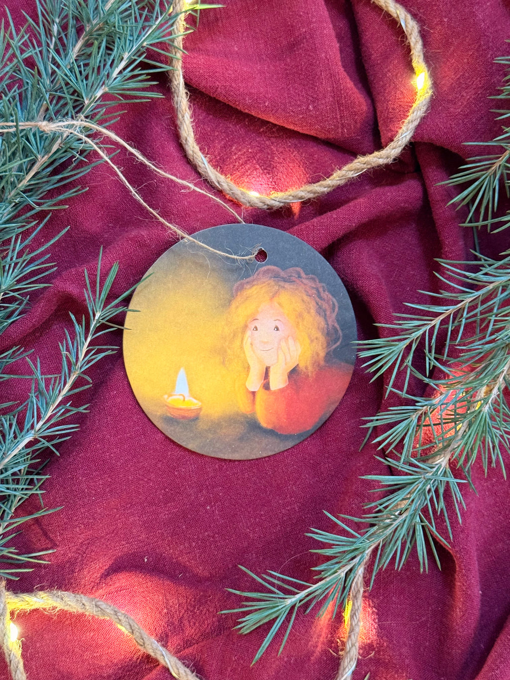 Baumanhänger „Walnusskerze“ | Für Weihnachtsbäume, Geschenke und alle anderen Orte, an denen du heimelige Stimmung brauchst.