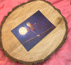 Postkarte "Mondspaziergang" | Freiheit, Achtsamkeit, Neuanfang. 2022. Mond, Nacht, Fantasy, Traum, Selbstliebe, Illustration, Dekoration