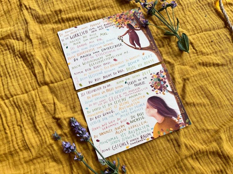 Postkarte "Botschaften für Dich 2" | eine Postkarte mit 16 liebevollen Sätzen und einer warmen Illustration. Ein Herzensmotiv!