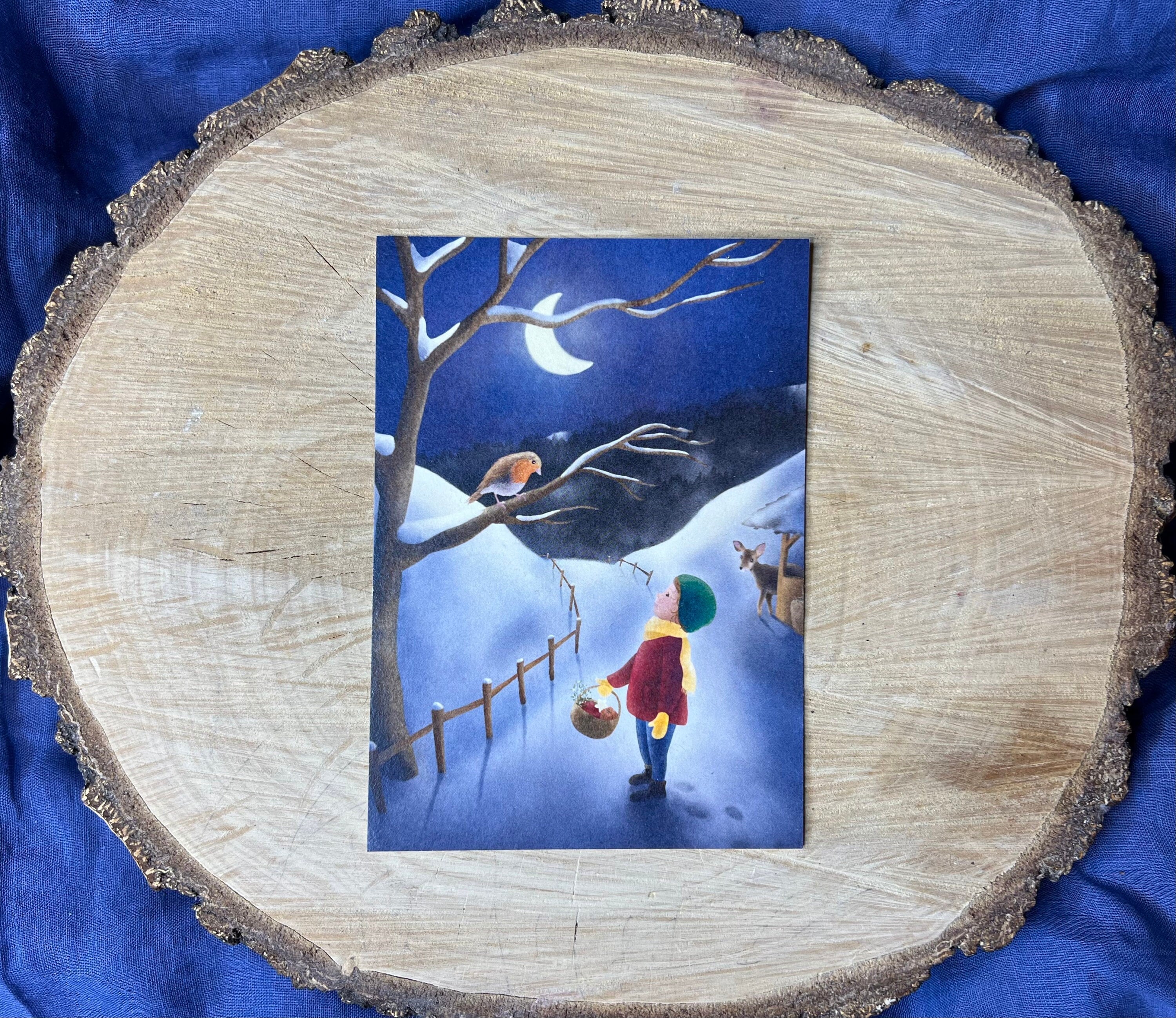 Postkarte "Winterwald" Illustration Reh Mond Schnee Kind Weihnachtskarte Advent Jahreszeitentisch Deko Tiere