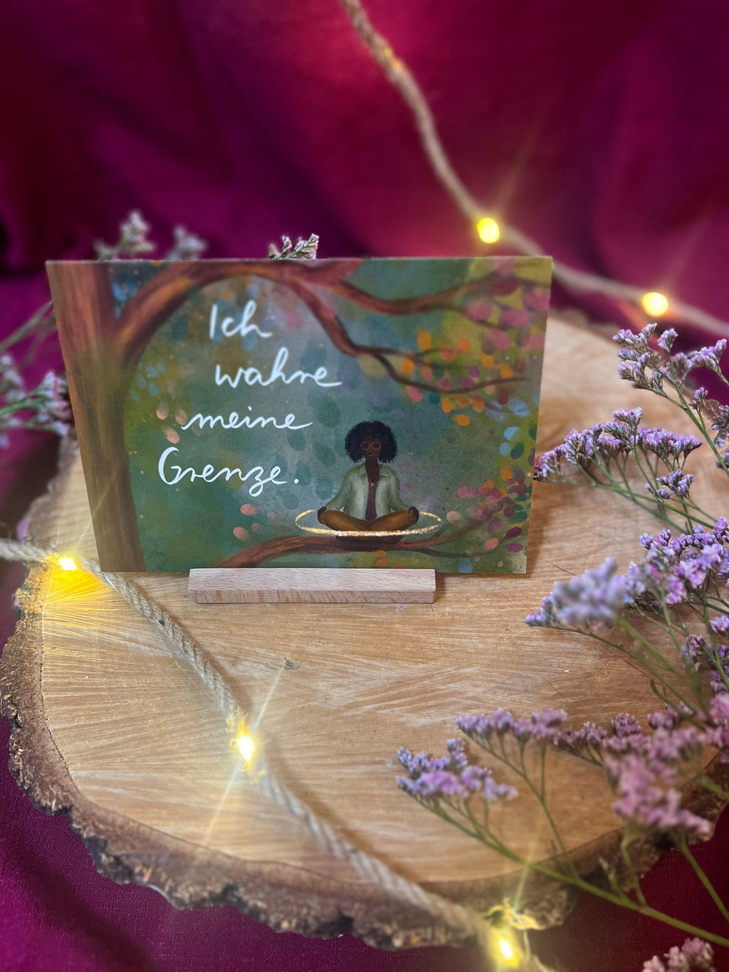 Postkarte „Ich wahre meine Grenze.“ | Baumbotschaften 8: Ein liebevoll illustriertes Affirmationsmotiv übers Neinsagen.