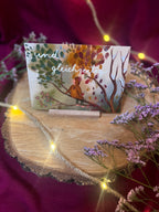 Postkarte „Und gleichzeitig“ | Baumbotschaften 1: Ein liebevoll illustriertes Affirmationsmotiv über Ambiguitätstoleranz & Gleichzeitigkeit.