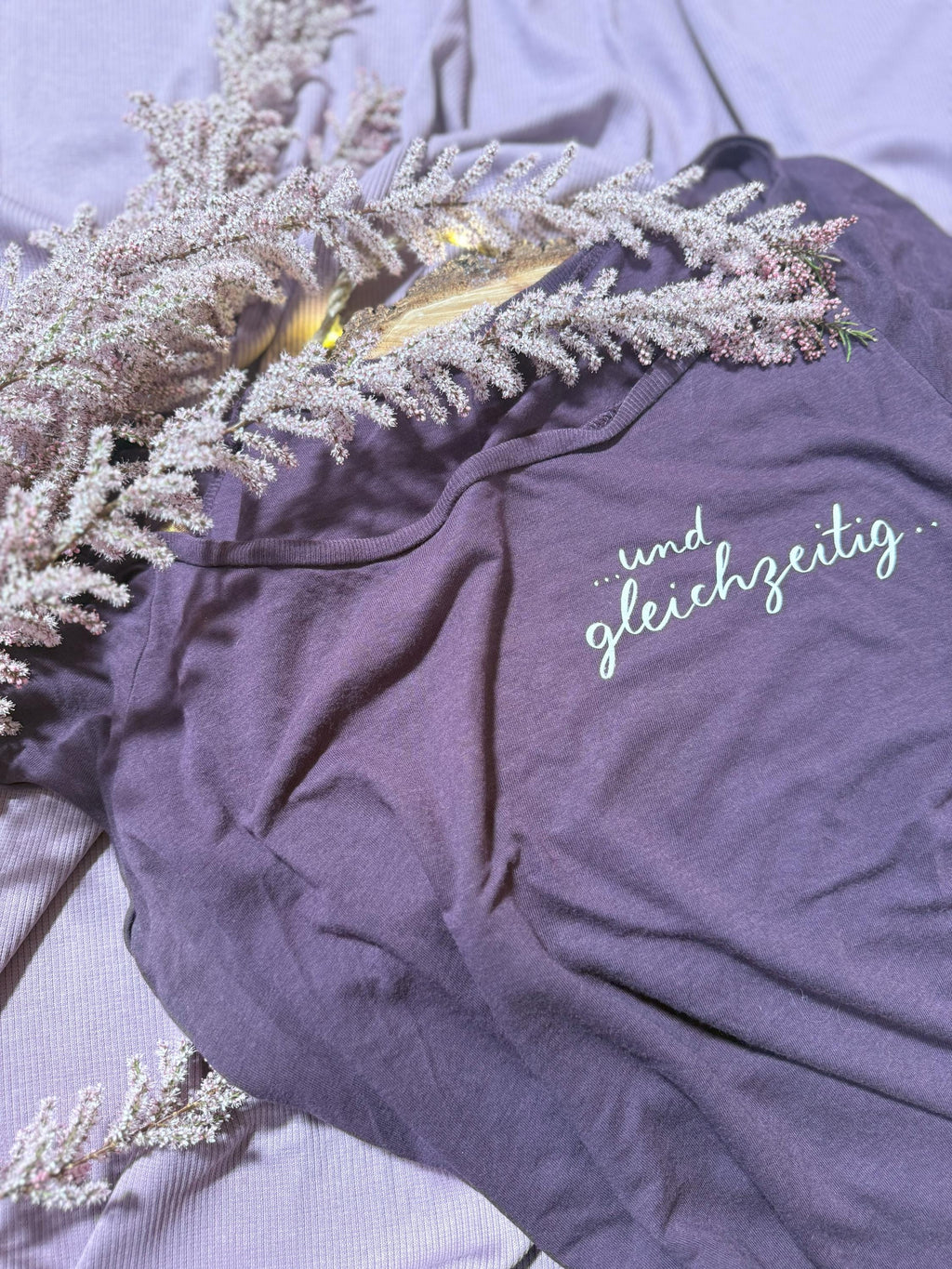 Bügelbild „und gleichzeitig“ | für Gleichzeitigkeit auf all deinen liebsten Kleidungsstücken