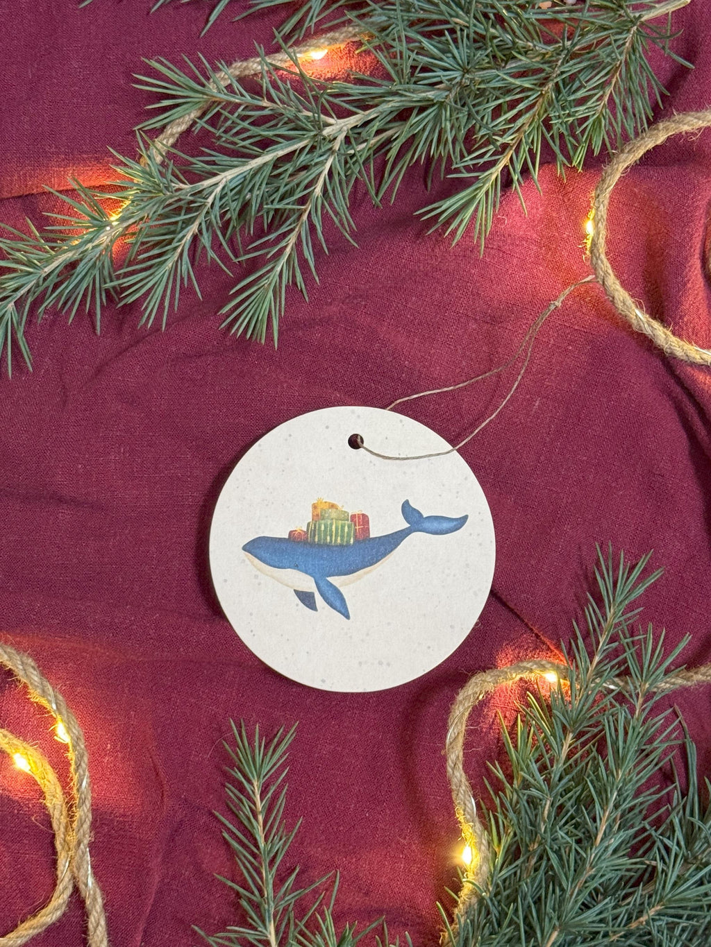 Baumanhänger „Weihnachtswal“ | Für Weihnachtsbäume, Geschenke und alle anderen Orte, an denen du MEERy Christmas sagen möchtest.